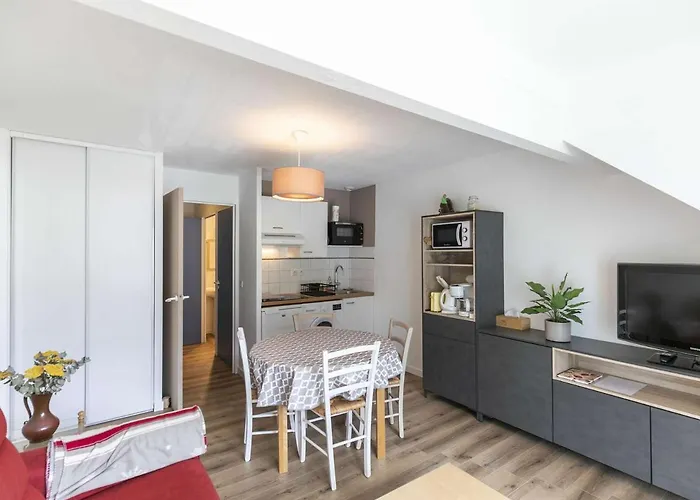 Appartamento Esquièze-sère, 3 Pièces, 6 Personnes - Fr-1-402-117